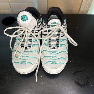 Nike Kids White and Teal Sneakers